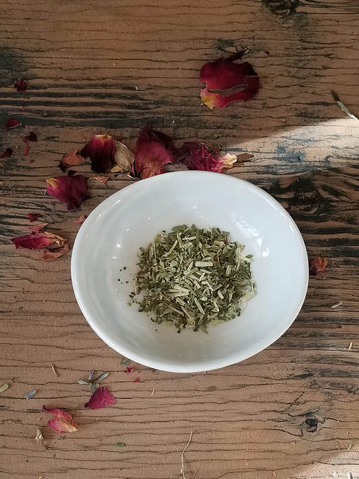 rue | dried herb